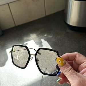 Shiny black/silver square oversized, sunglasses New with goldtrim 70’s style